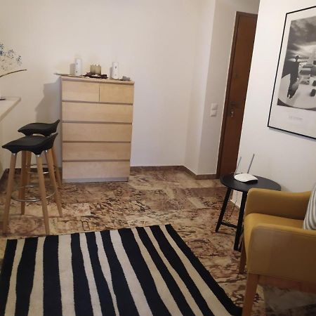 Maria'S Cozy Apartment In Palaio Faliro Ateny Zewnętrze zdjęcie