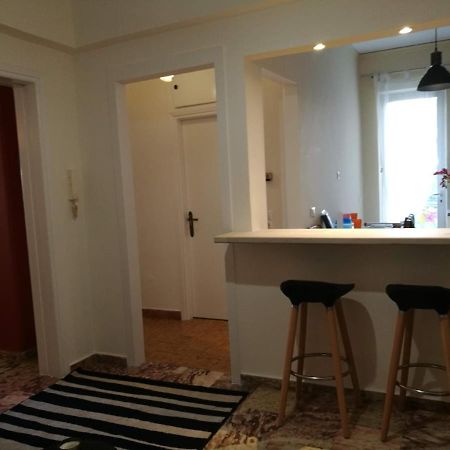 Maria'S Cozy Apartment In Palaio Faliro Ateny Zewnętrze zdjęcie